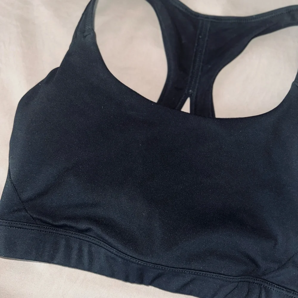 3 Athleta Neutral Sports Bras XS Athletic Bundle Black Bra Top Set